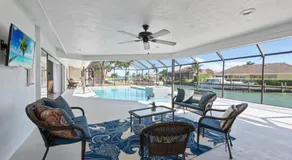 ELEVATED 955 - Spacious Family Riverfront home 4 Bedrooms - Image 3