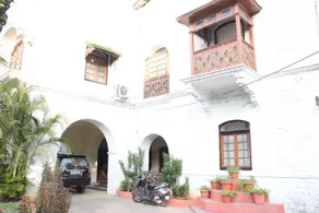 Hotel Ritz - Image 2