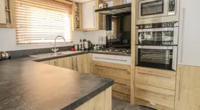 27 Lake View - Image 5