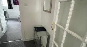 DG1 1ST Floor Flat - Image 5