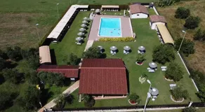 Hotel Piscina La Suite - Image 5