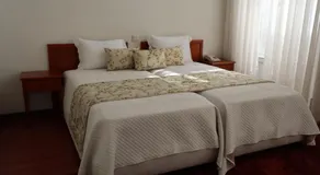 Hotel Peninsular- Porto - Image 2