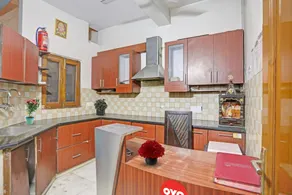 Hotel O Premium Stay Near Dlf Avenue Saket - Image 3