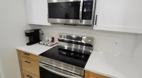 Spacious & Modern Apartment, close to Universities and Mountains - Image 5