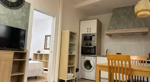 Dos Torres Tenor Gayarre - Encanto con Balcón Interior - Image 4
