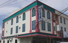 Sweet Hotel - Image 2