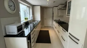 Brentford Guest Rooms - Image 2