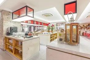 Royal Bay Hotel Makassar - Image 5