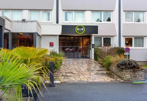 B&B HOTEL Orléans Nord Saran - Image 3