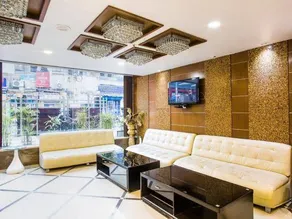 FabHotel Emerald - Image 2