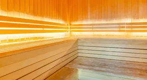 Apartment with Access to Pool Spa & Soft play - Image 5