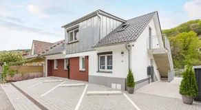 Maxim Apartments - Image 4