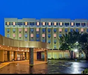Crowne Plaza Monroe South Brunswick - Image 4