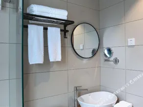 Sister Tian's Home Hostel - Image 2