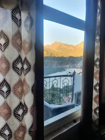 Nainital Willows - Lake View Rooms - Image 5