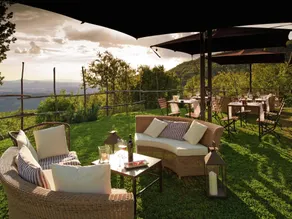 Ritzy Villa on a Wine Estate in Arezzo with Pool - Image 3