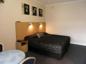 Clifton Motel - Image 2