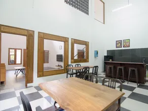 Roemah Artanti - Image 2