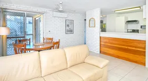 Location is Everything - Shops, Beaches, Views ZG3 - Image 2