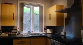 Commanders Cabin 'As seen in Beyond Paradise' - Image 3