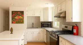 Cozy & New Private Apartment - Image 3