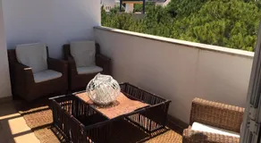 Garden Villa, Cosy House by the sea - Image 4