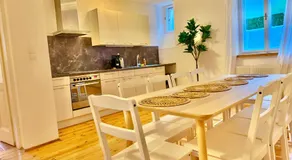 Luxury 130 m2 Apartment with Garden - Image 3