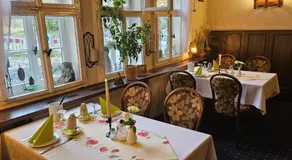 Hotel Zum Schloss - Image 3