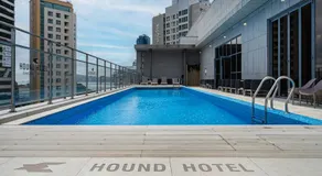 Hound Garden&Terrace Hotel - Image 3