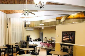 Econo Lodge Quebec City East - Image 4