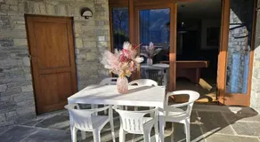 Appartamento con Biliardo Privato Patio e Parcheggio Aosta - Image 5