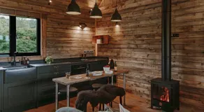 Woolly Wood Cabins - Bryn - Image 3