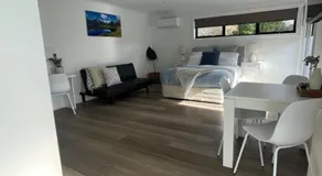 Four Square Short Stay Accommodation Railton - Image 3