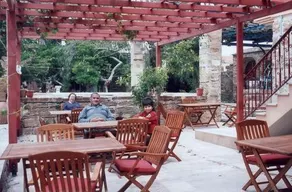 Manganos Apartments - Image 3