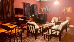 Habba Kadal Kashmiri Heritage Hotel & Hub - Image 5