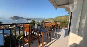 Dua Putri Komodo Homestay - Image 3