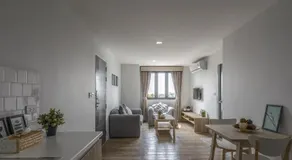 Carnation Residence - Image 4