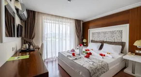 Sentinus Beach Hotel - Image 2