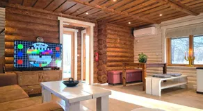 Hazel Hut - spacious fenced yard, sauna, 2-bedroom - Image 4