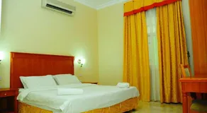 Al Faisal Hotel Suites - Image 2