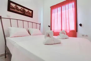 1BR - 21 11 Ben Yehuda St Tel aviv - Image 2