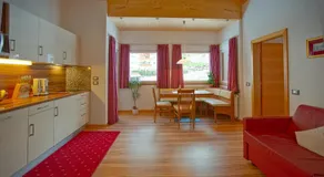 Apartaments Galina - Image 3