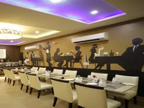 Royal Inn - Image 2