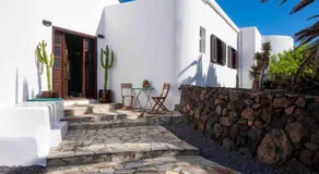 Villa by the Sea - Image 5