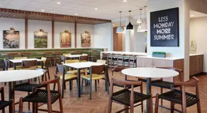 Fairfield by Marriott Inn & Suites Mattoon - Image 3