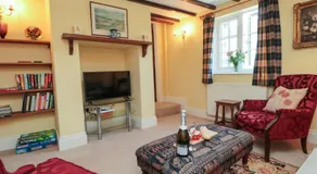 Spring Cottage - Image 2