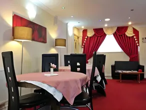 City View Hotel - Roman Road Market - Image 2
