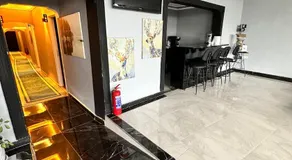 pilot hotel - Image 3