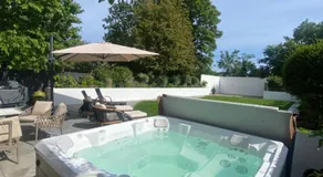 Dream House London 5bd with gym, cinema and hot tub - Image 5