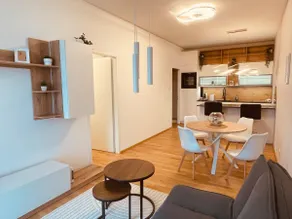 Great apartment with view and heated rooftop Pool - Image 5